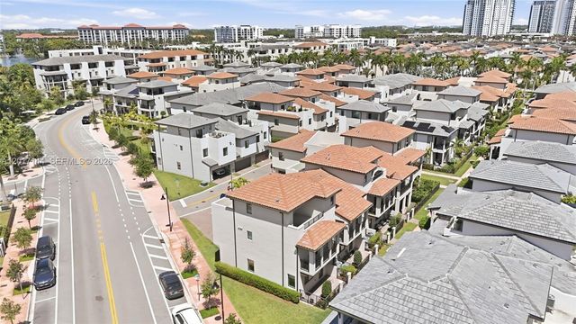 4426 83rd Parkway, Doral, FL 33166