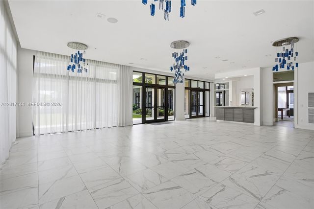 4426 83rd Parkway, Doral, FL 33166