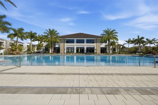 4426 83rd Parkway, Doral, FL 33166