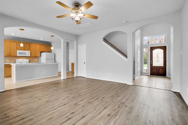 26 Valewood Place, The Woodlands, TX 77384