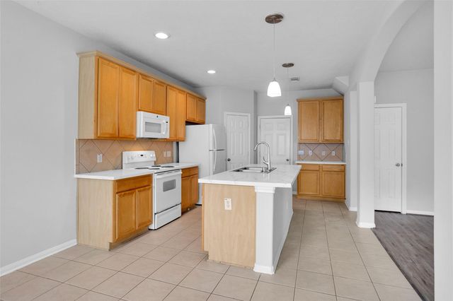 26 Valewood Place, The Woodlands, TX 77384