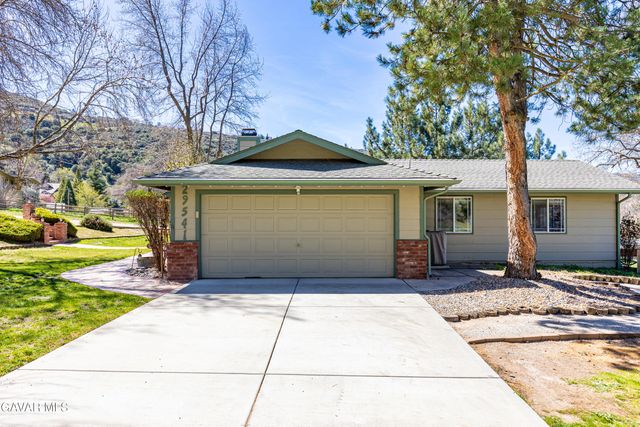 29541 Butterfield Way, Tehachapi, CA 93561
