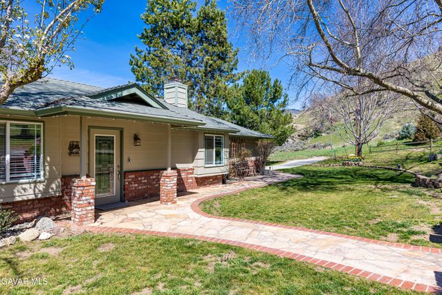 29541 Butterfield Way, Tehachapi, CA 93561