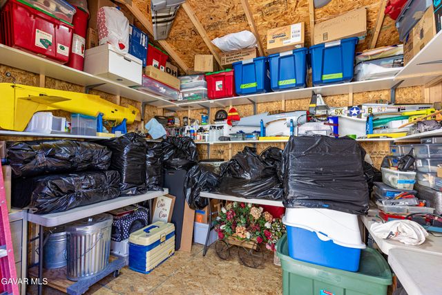 29541 Butterfield Way, Tehachapi, CA 93561