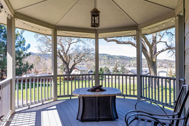 29541 Butterfield Way, Tehachapi, CA 93561