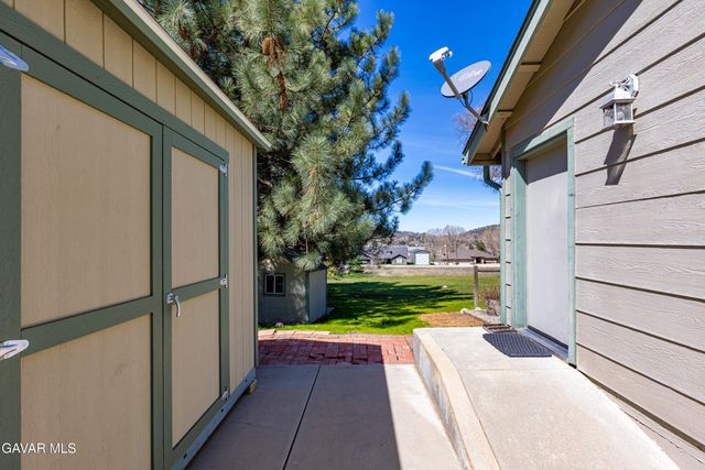 29541 Butterfield Way, Tehachapi, CA 93561