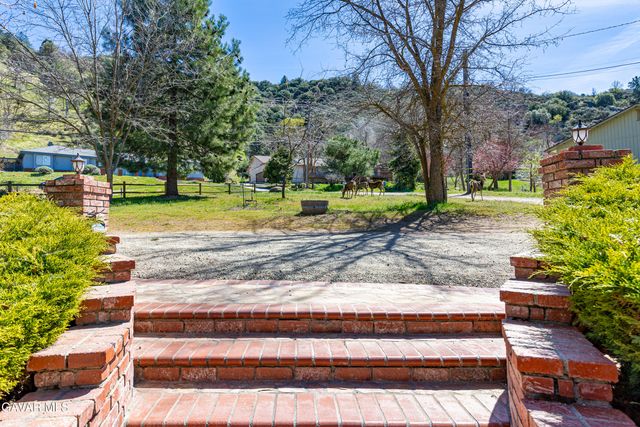 29541 Butterfield Way, Tehachapi, CA 93561