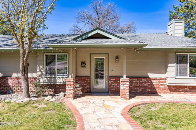 29541 Butterfield Way, Tehachapi, CA 93561