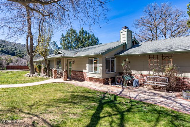 29541 Butterfield Way, Tehachapi, CA 93561
