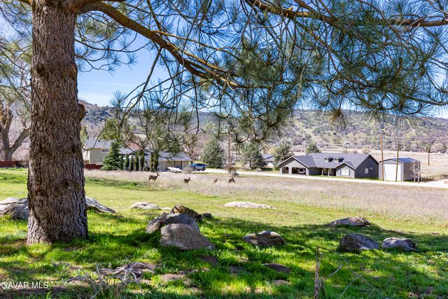 29541 Butterfield Way, Tehachapi, CA 93561