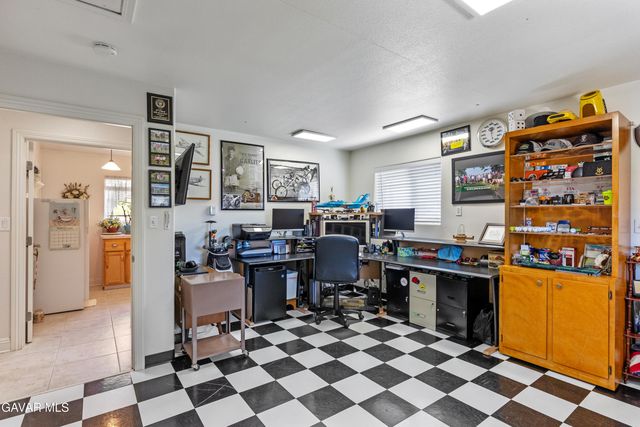 29541 Butterfield Way, Tehachapi, CA 93561