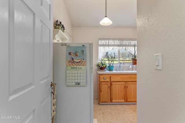 29541 Butterfield Way, Tehachapi, CA 93561