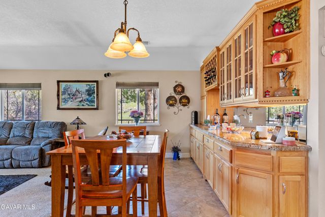 29541 Butterfield Way, Tehachapi, CA 93561