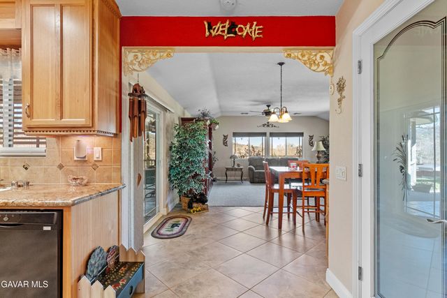 29541 Butterfield Way, Tehachapi, CA 93561