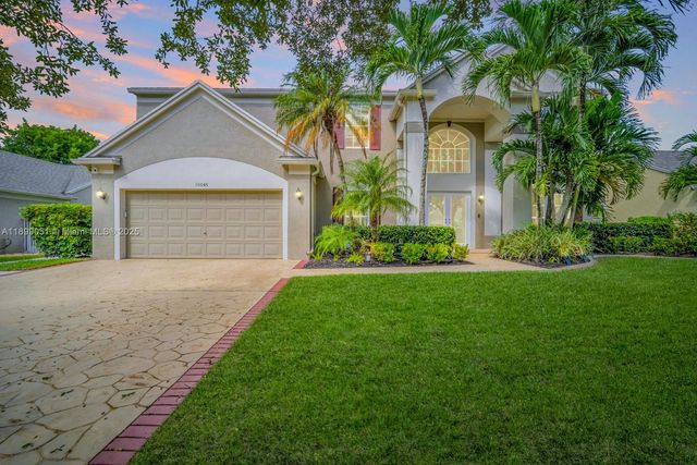 10045 Grove Ln, Cooper City, FL 33328