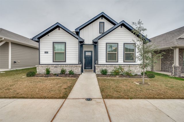 11037 L Firebrush Lane, Fort Worth, TX 76108