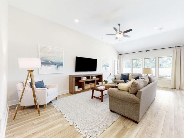 17735 Sapphire, New Caney, TX 77357