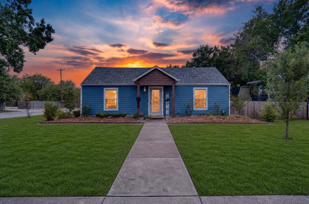 5712 Dana Drive, Haltom City, TX 76117 — photo 2