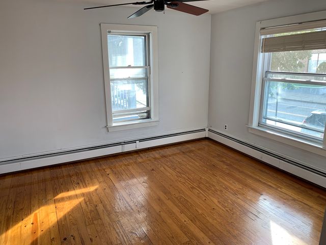 460 Watertown St, Newton, MA 02460