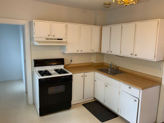 460 Watertown St, Newton, MA 02460