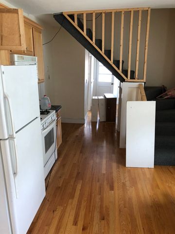460 Watertown St, Newton, MA 02460