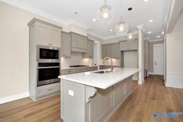 11 Devereux Place, Gurley, AL 35748