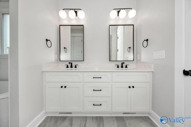 11 Devereux Place, Gurley, AL 35748