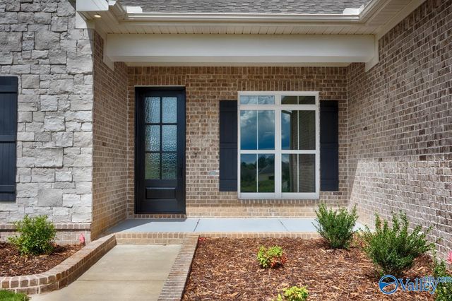 11 Devereux Place, Gurley, AL 35748