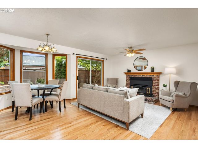 5525 Nw PEREGRINE Pl, Portland, OR 97229