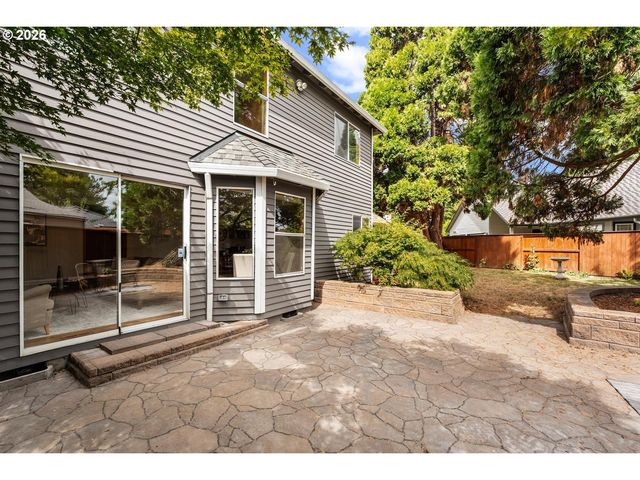 5525 Nw PEREGRINE Pl, Portland, OR 97229