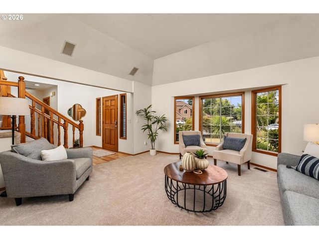 5525 Nw PEREGRINE Pl, Portland, OR 97229