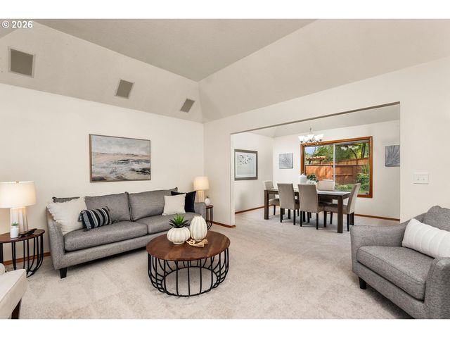 5525 Nw PEREGRINE Pl, Portland, OR 97229