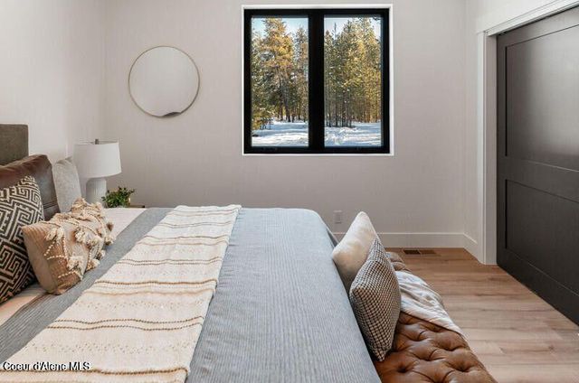 624 Satchel Dr, Spirit Lake, ID 83869