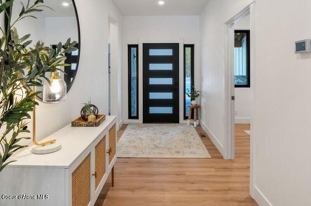 624 Satchel Dr, Spirit Lake, ID 83869