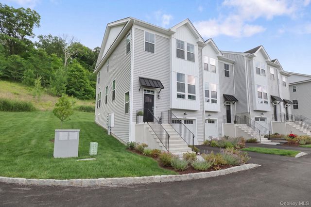 4048 Chestnut Ridge Road, Fishkill, NY 12524