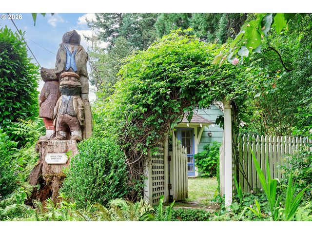 2805 GLENMORRIE Dr, Lake Oswego, OR 97034