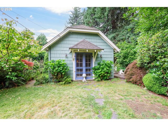 2805 GLENMORRIE Dr, Lake Oswego, OR 97034