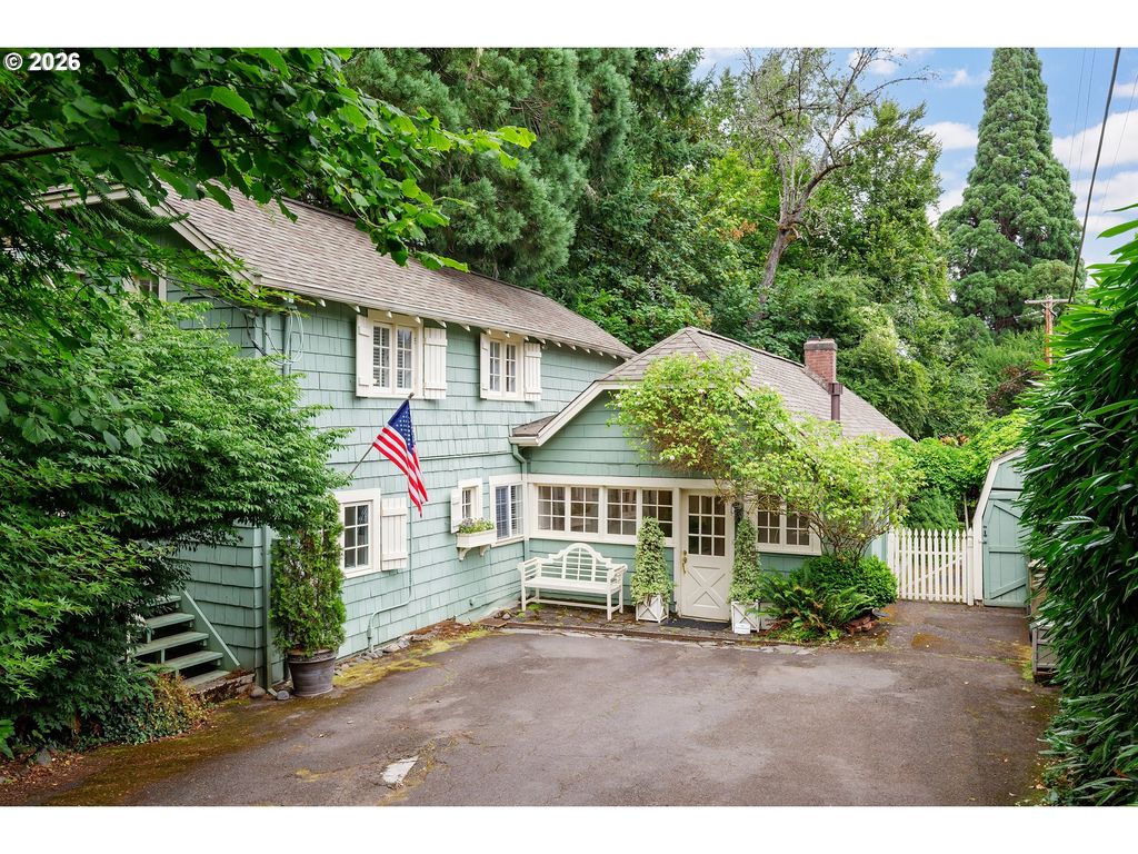 2805 GLENMORRIE Dr, Lake Oswego, OR 97034