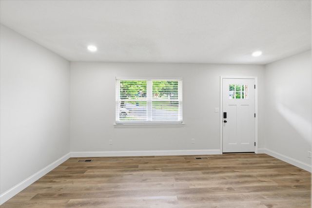 901 Valerie Lane, Hixson, TN 37343
