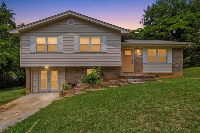 901 Valerie Lane, Hixson, TN 37343