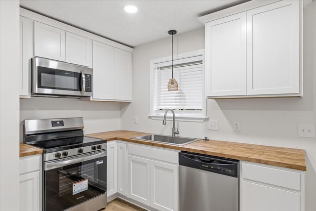 901 Valerie Lane, Hixson, TN 37343