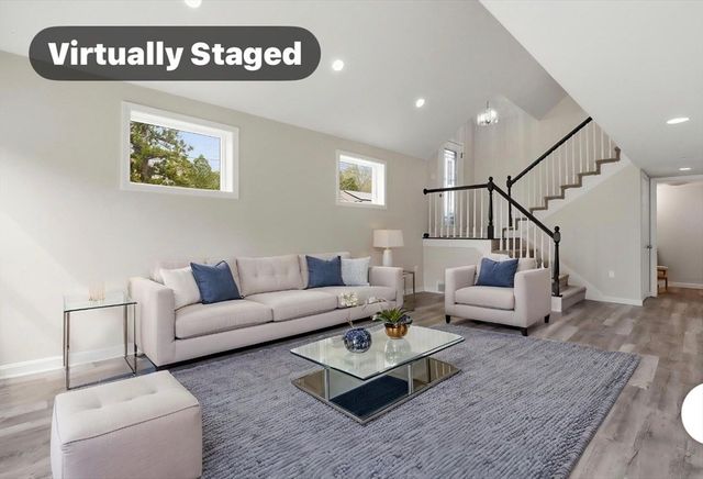 16 Beverly St, Dartmouth, MA 02747