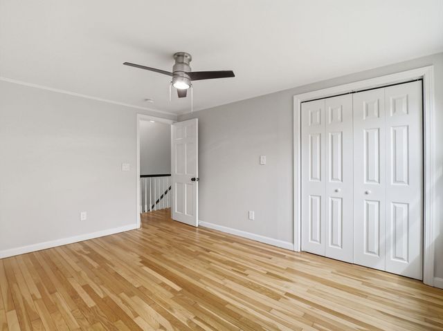 16 Beverly St, Dartmouth, MA 02747