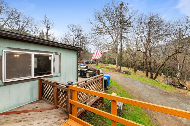 4794 Foothill Boulevard, Rogue River, OR 97537