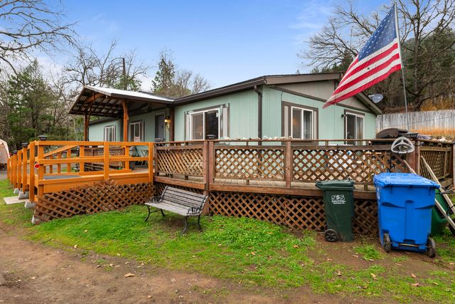 4794 Foothill Boulevard, Rogue River, OR 97537