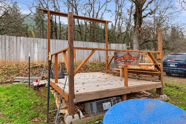 4794 Foothill Boulevard, Rogue River, OR 97537