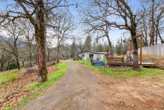 4794 Foothill Boulevard, Rogue River, OR 97537