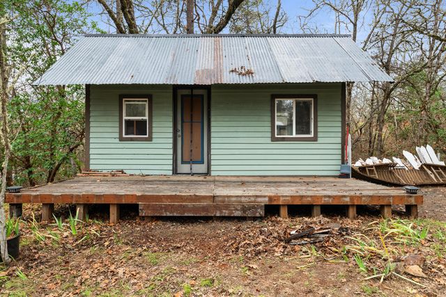 4794 Foothill Boulevard, Rogue River, OR 97537