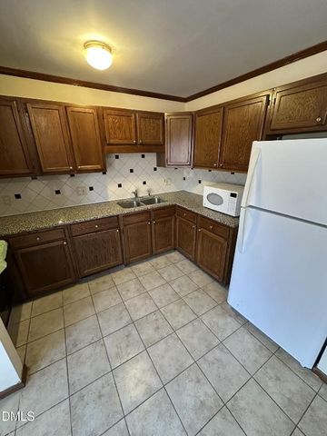 4708 Courtside Place D, Raleigh, NC 27604