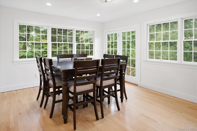 37 Storyland Lane, East Setauket, NY 11733